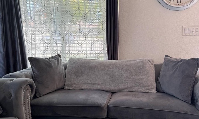 Bonita Apartment | Cozy 2-bedroom apartment in lovely Pomona Close to FairPlex