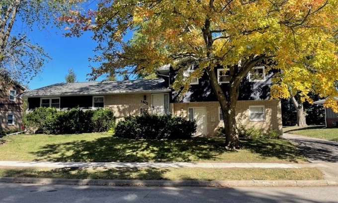 Normal Condo | Cozy 2-bedroom condo in Normal close to Illinois State University