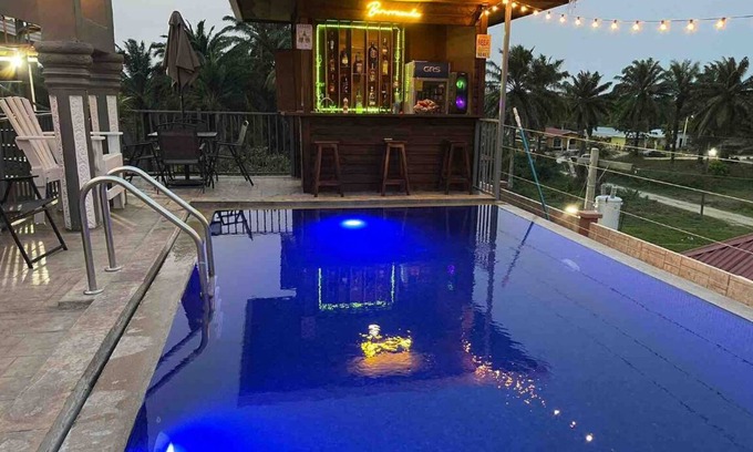 Tela Hotel | Cozy 2-bedroom hotel in amazing Tela with AC, WiFi
