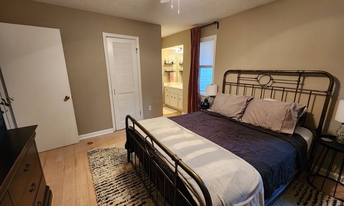 Gracewood House | Cozy 2 Bedroom Within 15 Minutes of The Masters