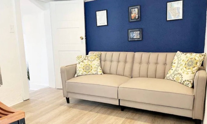Weehawken Apartment | Cozy 2 BR 3 beds with NYC views