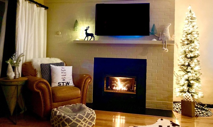 Stowe Area Condo | Cozy 2BR 2BA: Ski to Toll House Lift and back home!