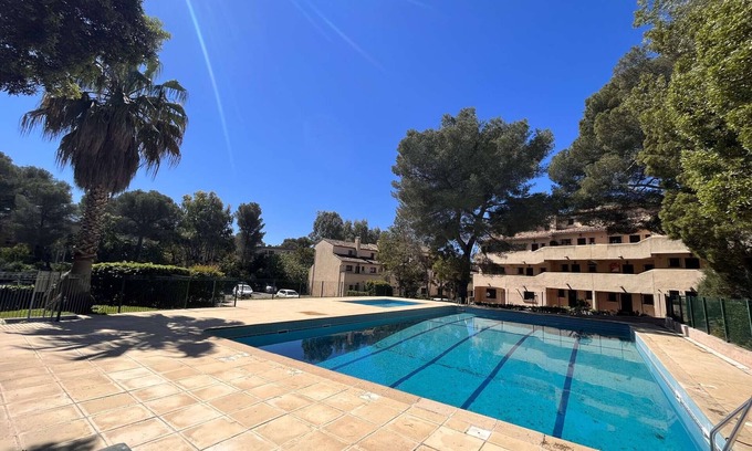Boulouris-sur-Mer Apartment | Cozy 2BR Garden Apartment in Saint-Raphaël - Pool, Parking, 600m to Beach