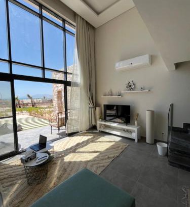 Soma Bay Ski Chalet | Cozy 2BR Seaview loft in Mesca Somabay