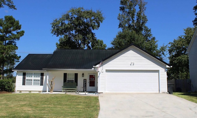 Mount Berry House | Cozy 3 bed 2 bath close to tennis courts, Berry College, mall, movie theater