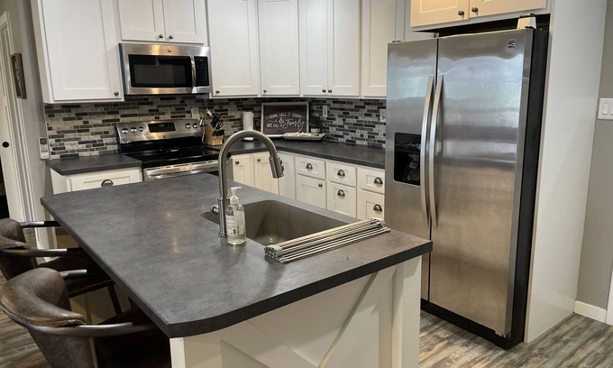 Hamlin County House | Cozy 3 bedroom Beach Front Home