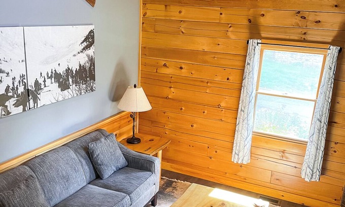 Intervale Cabin | Cozy 3-bedroom Duplex cabin - 1 Side - in peaceful Intervale with WiFi, AC