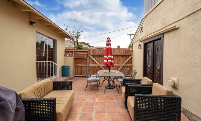 Carriage Square House | Cozy 3 bedroom home.