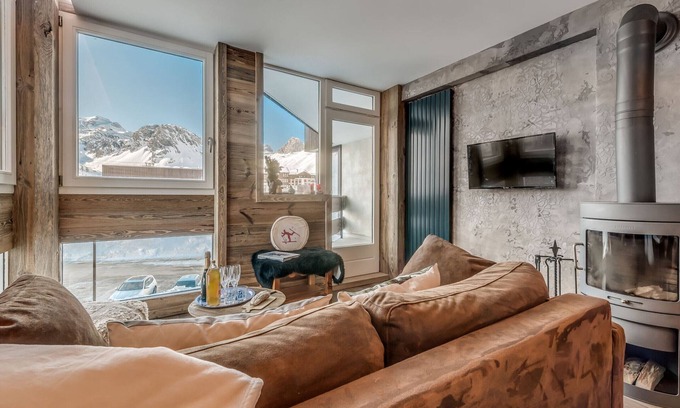 Le Lavachet Apartment | Cozy 3-room apartment, balcony, near slopes in Tignes - Lavachet