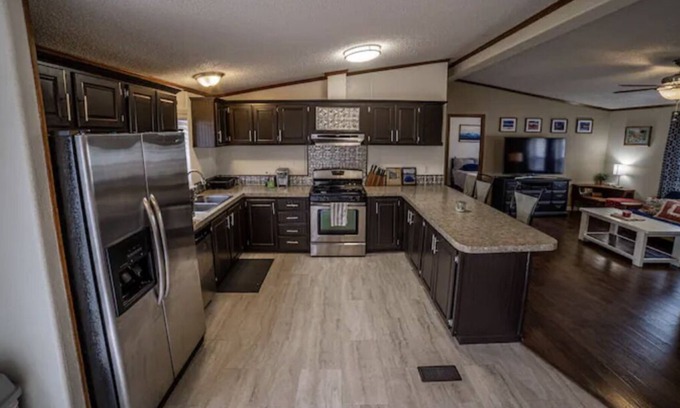Fountain House | Cozy 3Bed / 2 Bath 5 Mins to Fort Carson