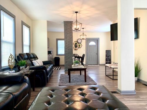 Downtown Niagara Falls House | Cozy 3BR 1BA Short drive to Niagara Falls