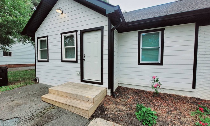 Monroe Apartment | Cozy 3BR/2BA Home Near Downtown Monroe & Waxhaw with Fire Pit + Patio