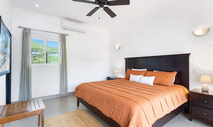 Villarreal House | Cozy 3BR Townhouse Near Tamarindo-2 Pools, Gym&More