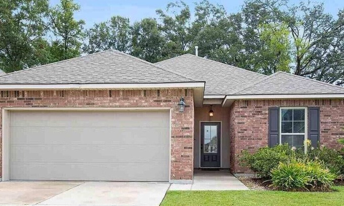 Highlands - Perkins House | Cozy 3BR2BTH Near LSU|MedDist|Casino|Downtown
