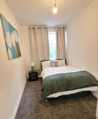 Accrington House | Cozy 4-Bed House in Accrington