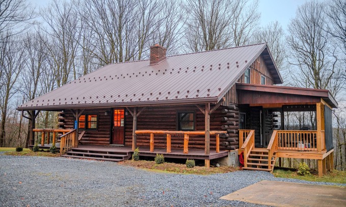 Coudersport Cabin | Cozy 4-bedroom cabin in Coudersport with View, Games, Fire Pit & Screen Porch