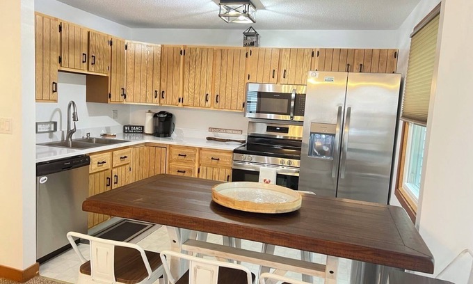 Bridgton Condo | Cozy 4-bedroom condo-with private access to the waterfront