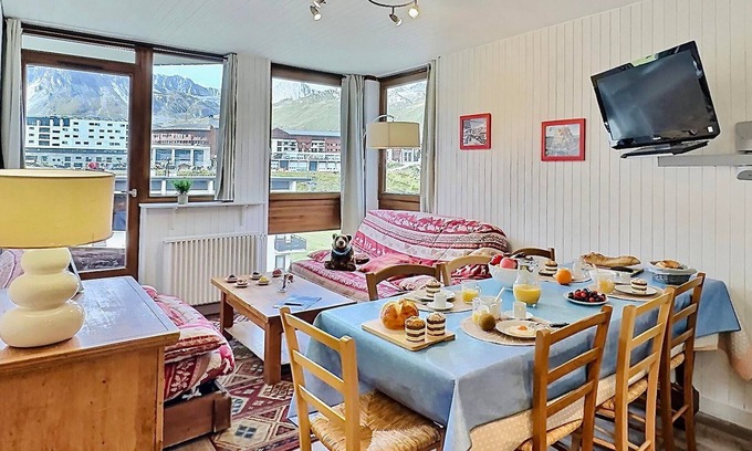 Le Lavachet Apartment | Cozy 4-Room Apartment for 8 in Tignes, Near Ski Lifts & Shops, Stunning Mountain Views