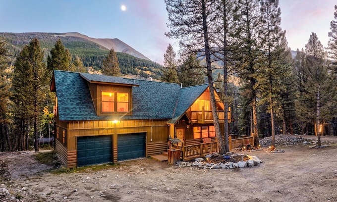 Buena Vista Cabin | Cozy 4BR Cabin w/Private Sauna & Near Hot Springs