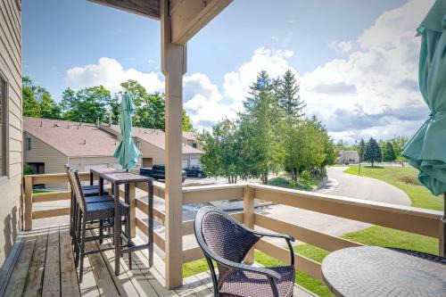 Harbor Springs House | Cozy 4BR Condo - Pool Access Near Ski & Lake