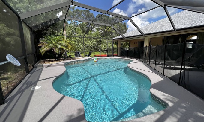 Port Saint Lucie Villa | Cozy 4BR Home w/Solar heated Pool, BBQ, & Bonfire