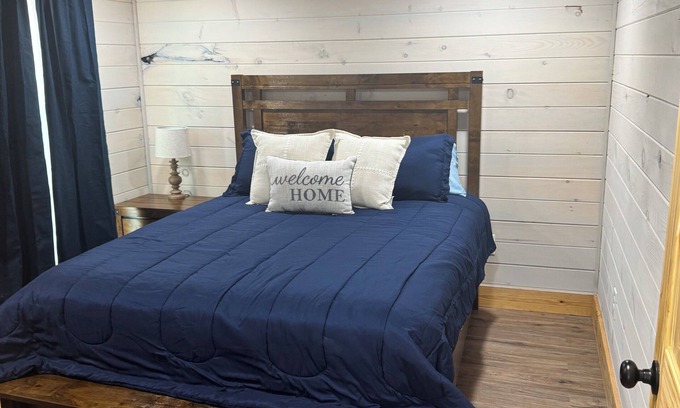 Gadsden Cabin | Cozy 6 person cabin with swim up tiki bar and hot tub!