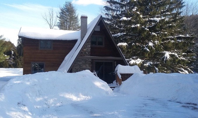 Stockbridge House | Cozy A-Frame close to skiing and on VAST Trails
