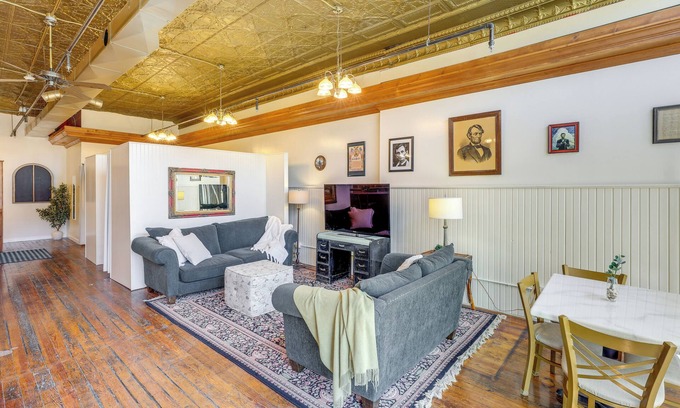 Yankton Apartment | Cozy Abode in Historic Yankton - Heart of the City
