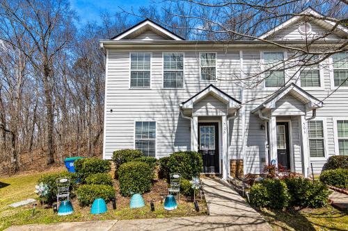 Church Street House | Cozy Airport Hideaway ATL