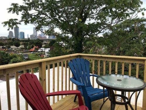 Communipaw Apartment | Cozy Alcove Studio Apt w Outdoor deck w NYC Views