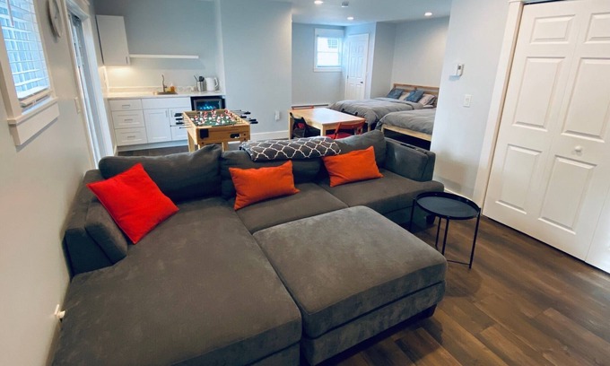 Camp Hill Cottage | Cozy Alley Guest House