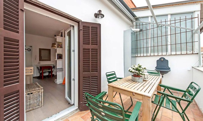 Quartiere XV Della Vittoria Apartment | Cozy and bright studio with terrace in Rome Ponte Milvio