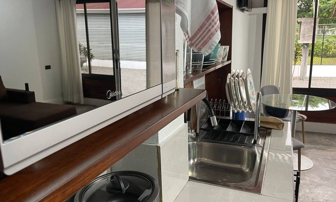 Barrio Pilo Apartment | Cozy and confy apart just a few blocks from Down Town La Fortuna, Volcan Arenal.