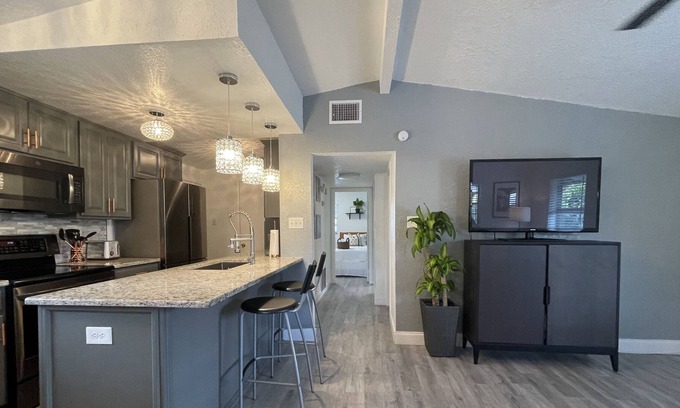 Orient Park House | Cozy and Convenient in the City