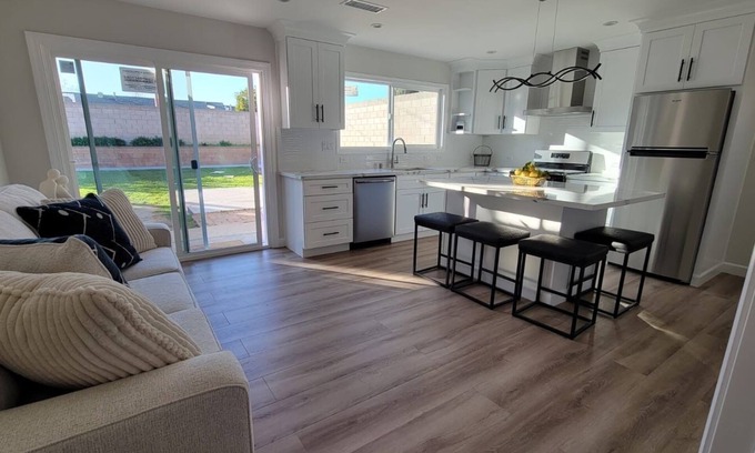 Simi Valley Apartment | Cozy and private Tranquil Getaway