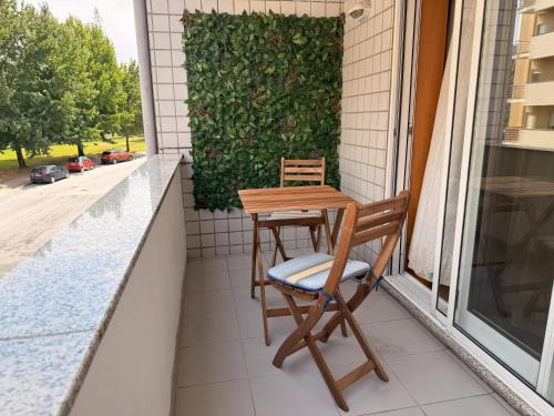 Portela Apartment | Cozy and Quiet Apartment near the Center