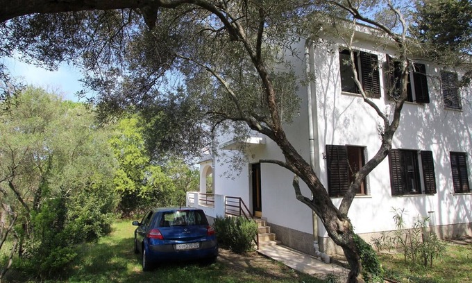 Bogovici Apartment | Cozy and spacious apartment Gita for 5 people in Malinska