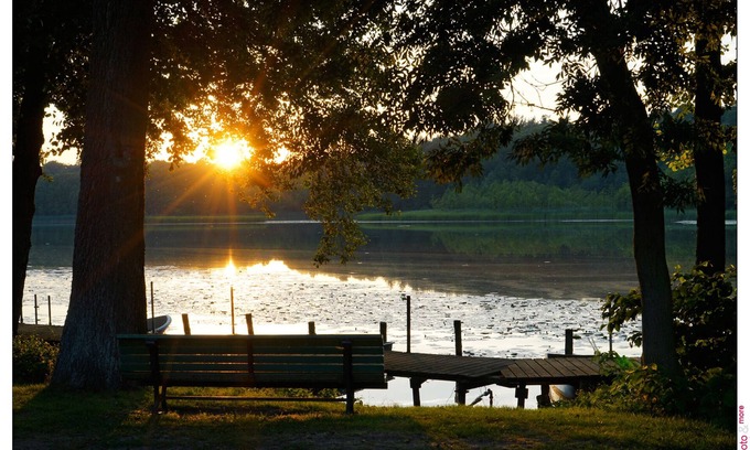 Dagow Apartment | Cozy apartment with direct lake view from the balcony and lake access