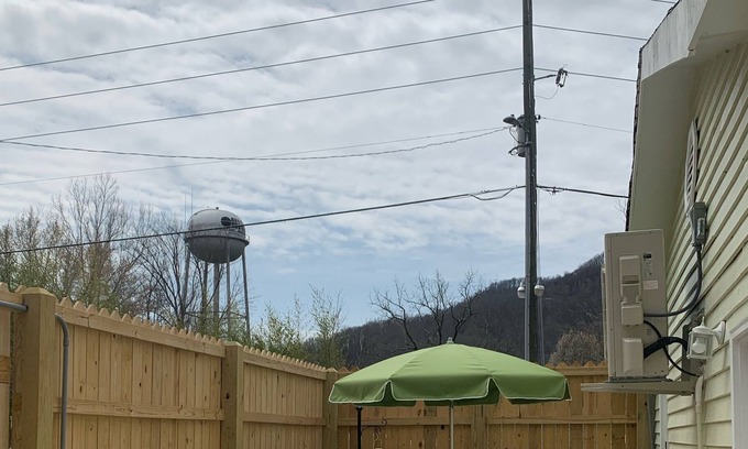 Barnardsville Apartment | Cozy apartment for 2. Nice getaway with beautiful local scenery.
