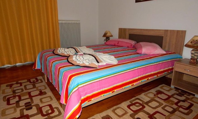Tripoli Apartment | Cozy apartment for 2-5 people-Center Tripoli 1