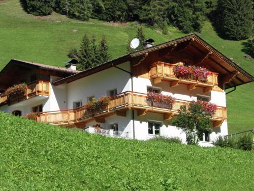 Ausservillgraten Apartment | Cozy apartment in Außervillgraten