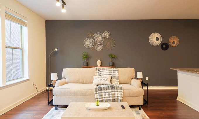 South Main Historic District Apartment | Cozy Apartment in Downtown Memphis!