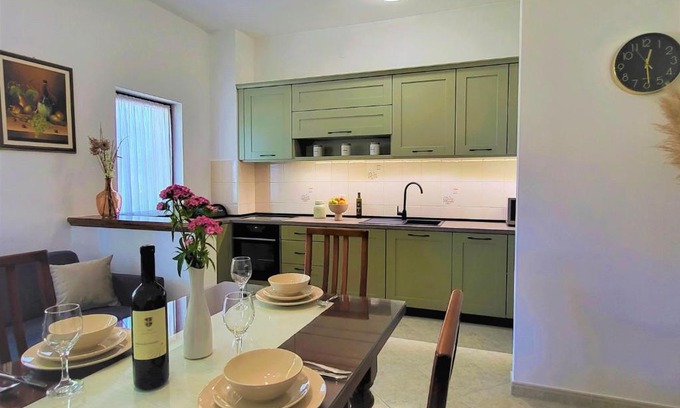 Flengi Apartment | Cozy Apartment Mandula