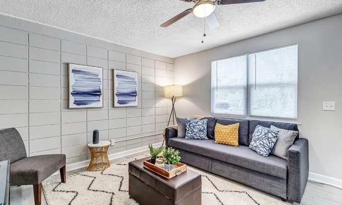 Oak Haven Apartment | Cozy Apartment on Shaded Street!