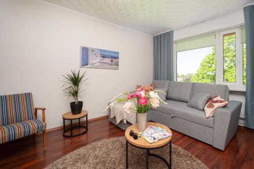 Parnu Apartment | Cozy Apartment with Self Check-in & Free Parking
