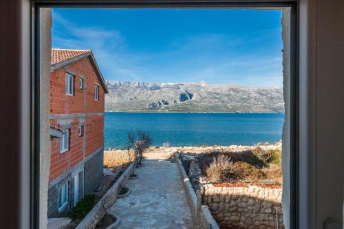Vinjerac Apartment | Cozy Apartments in Zadar with Sea and Mountain Views