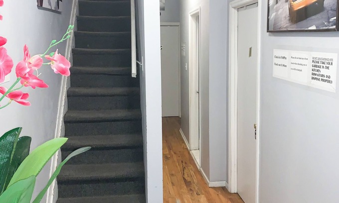 Ocean Hill Bed & Breakfast | Cozy B&B with 1 bedroom and WiFi, AC in fabulous Brooklyn