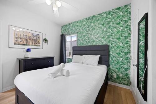 Pico - Robertson House | Cozy Backhouse Stay – Sleeps 2 Beverly Hills Adj