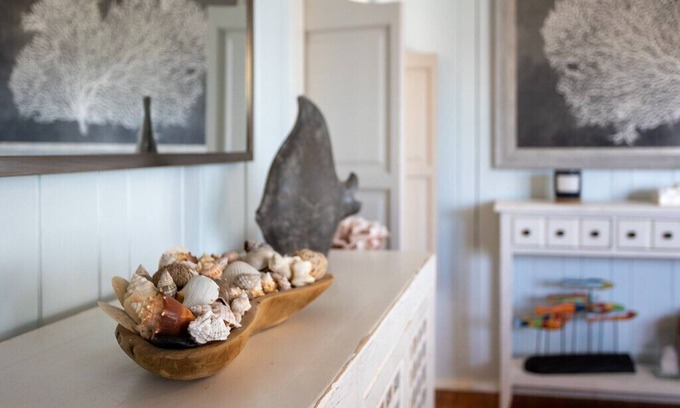 Vina Del Mar Island Cottage | Cozy beach cottage with pool and a minute walk to the beachn