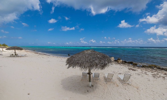 North Side Condo | Cozy beach cottage at Sea Lodges, Cayman Kai